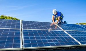 Installation et mise en production des panneaux solaires photovoltaïques à Saint-Laurent-du-Pont